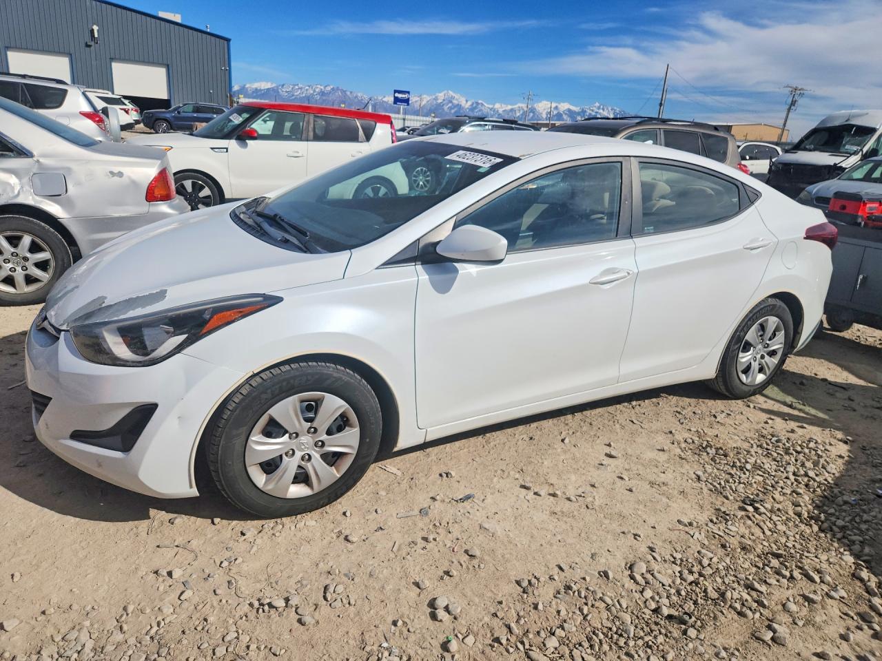 HYUNDAI ELANTRA 2016