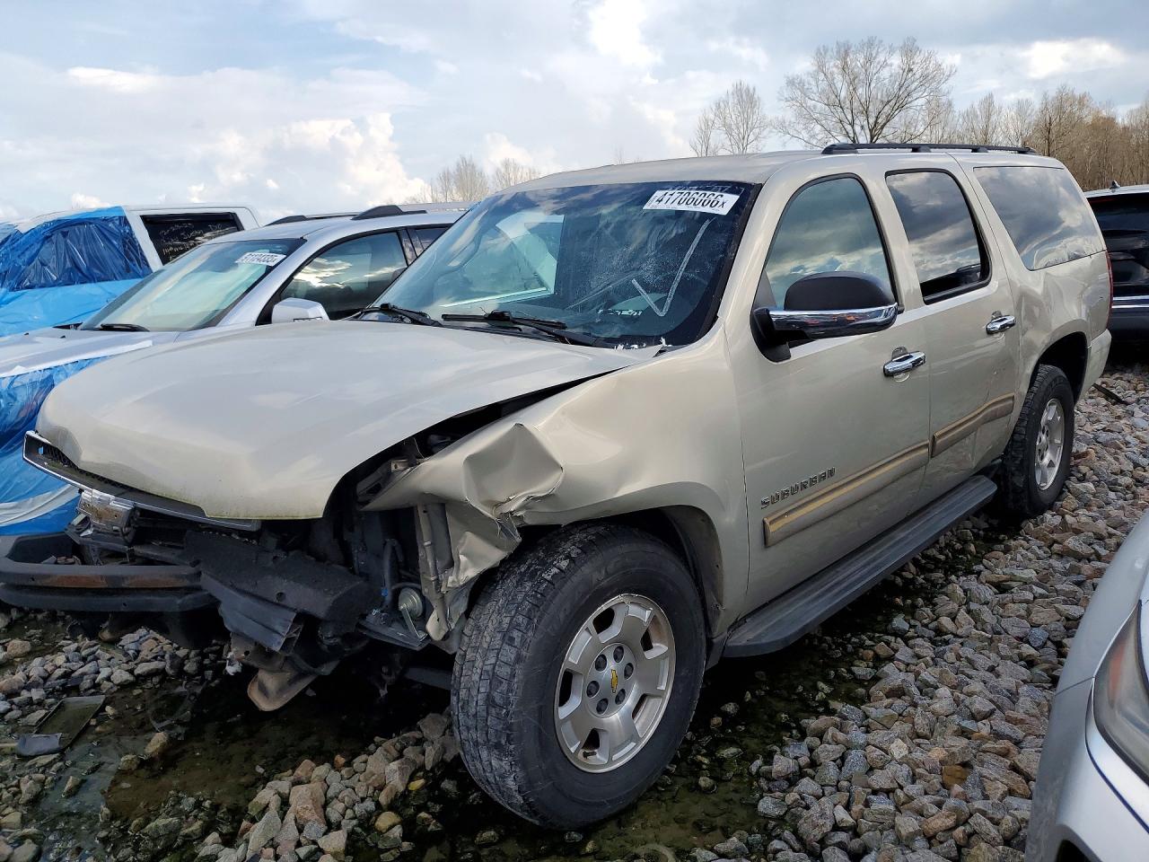 CHEVROLET SUBURBAN 2010