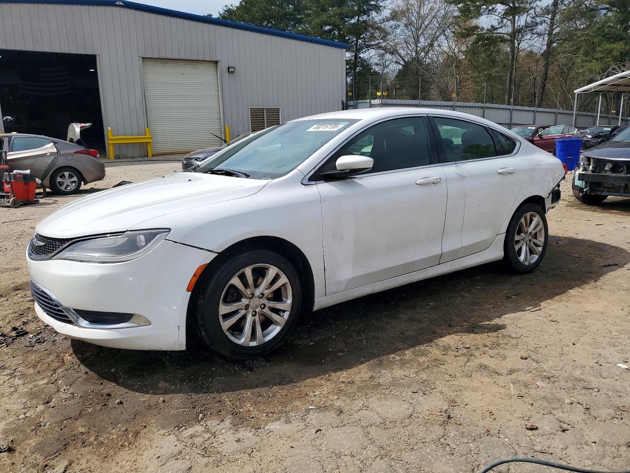 CHRYSLER 200 2015