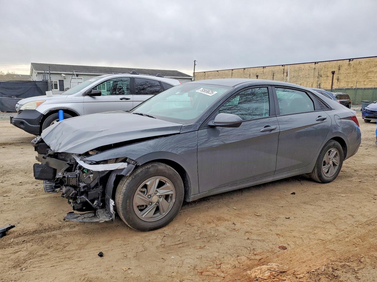 HYUNDAI ELANTRA 2025