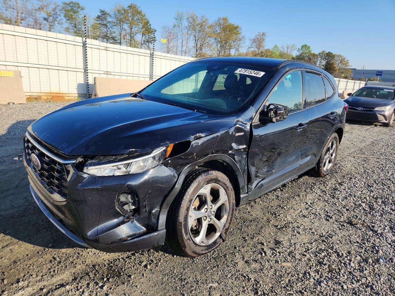 FORD ESCAPE 2023