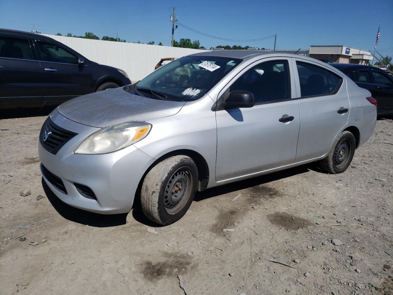 NISSAN VERSA 2013