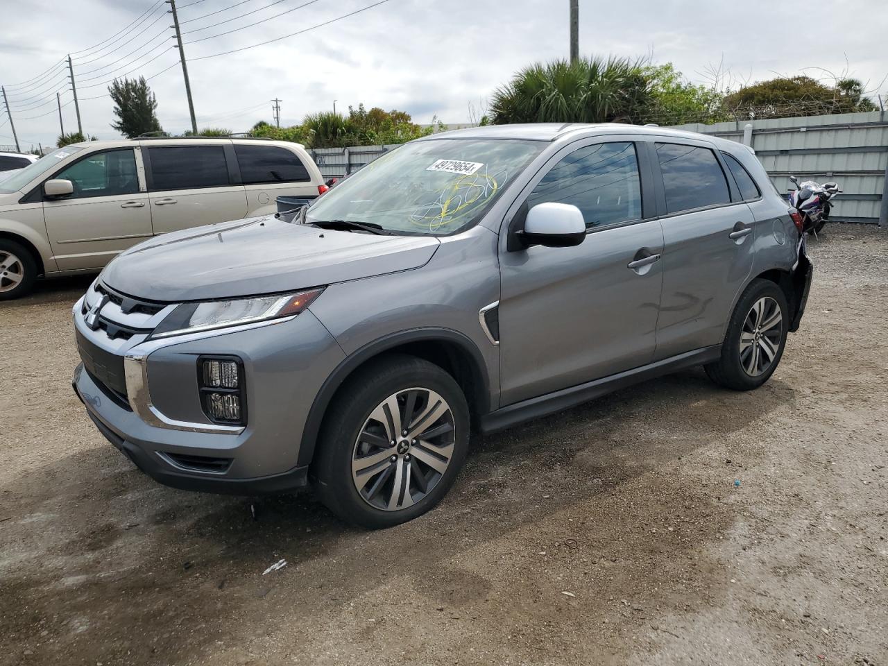 MITSUBISHI OUTLANDER 2021