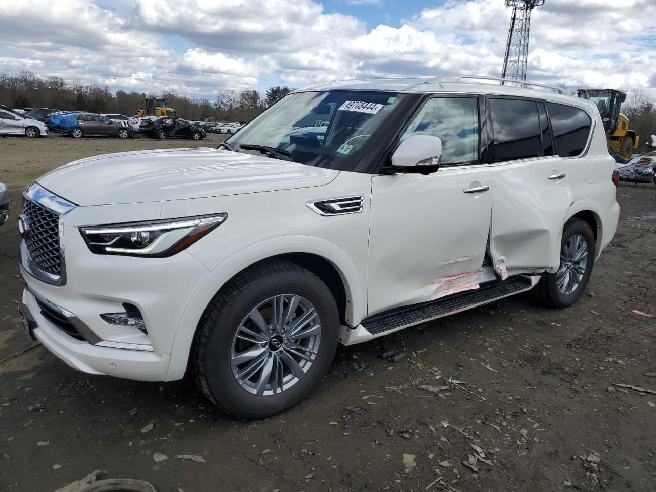INFINITI QX80 2022