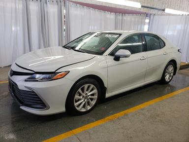 Toyota Camry Le 2023