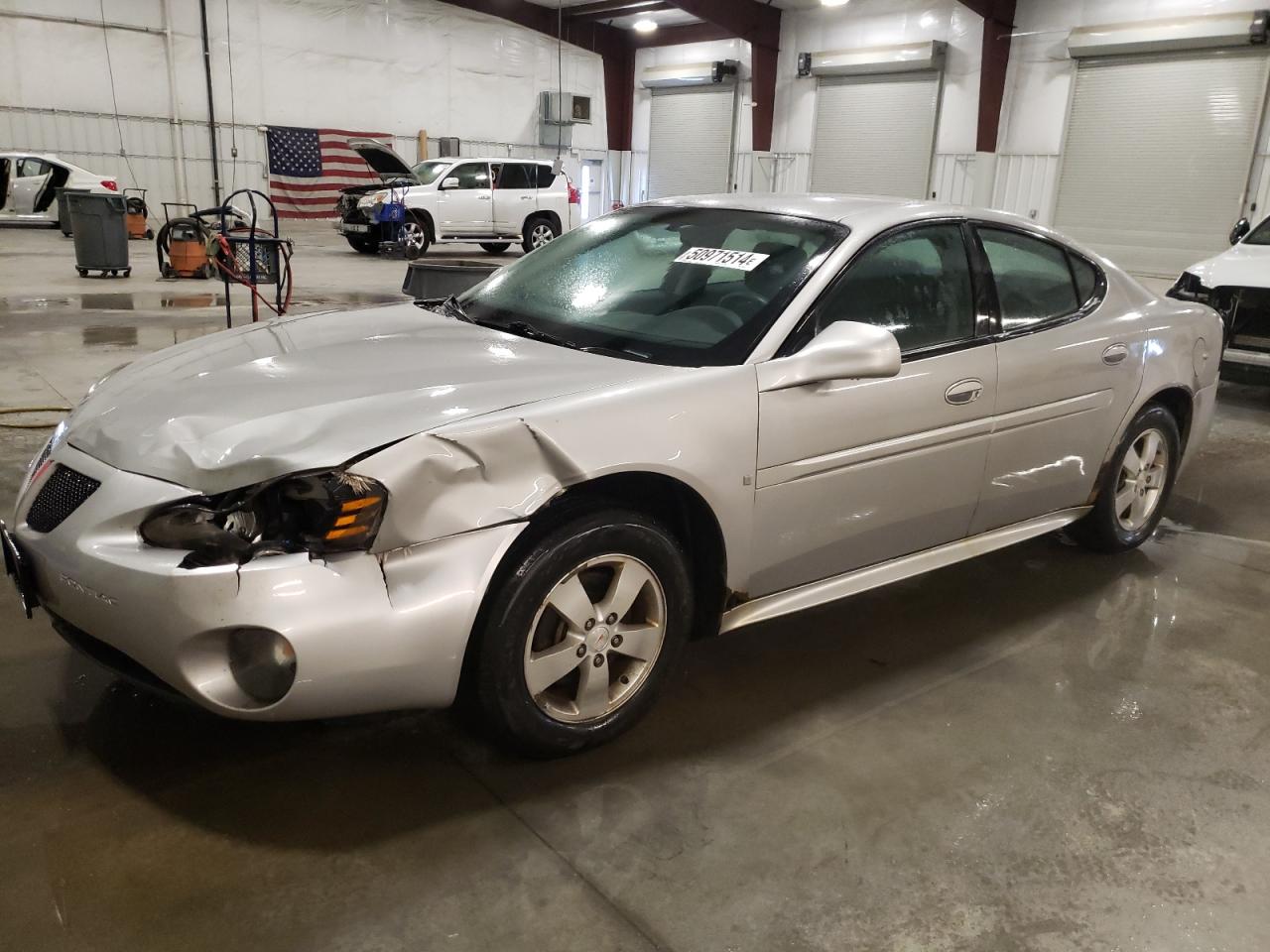 PONTIAC GRAND PRIX 2008
