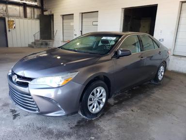 Toyota Camry Le 2015