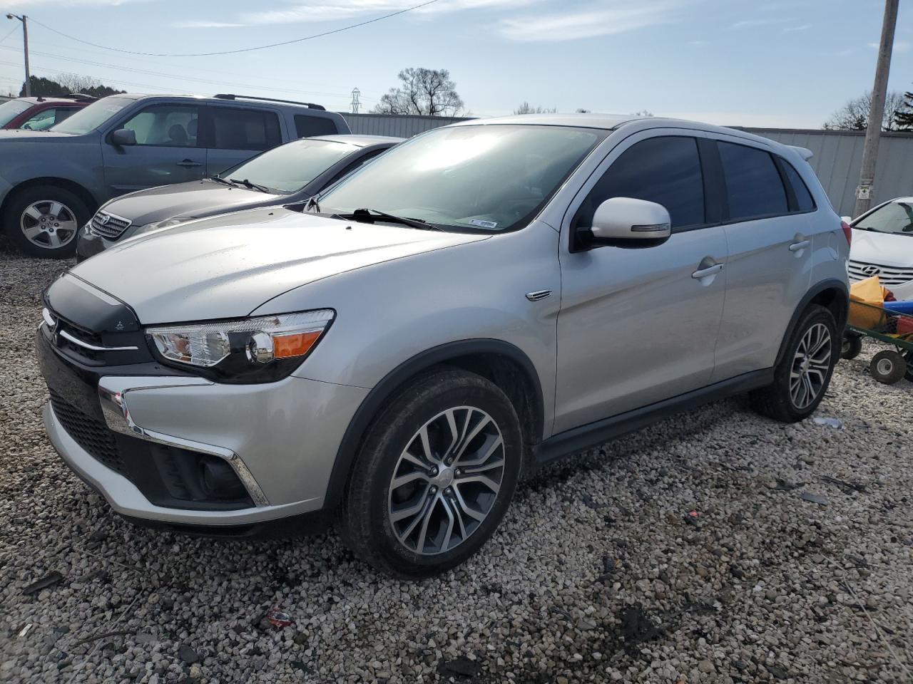 MITSUBISHI OUTLANDER 2018
