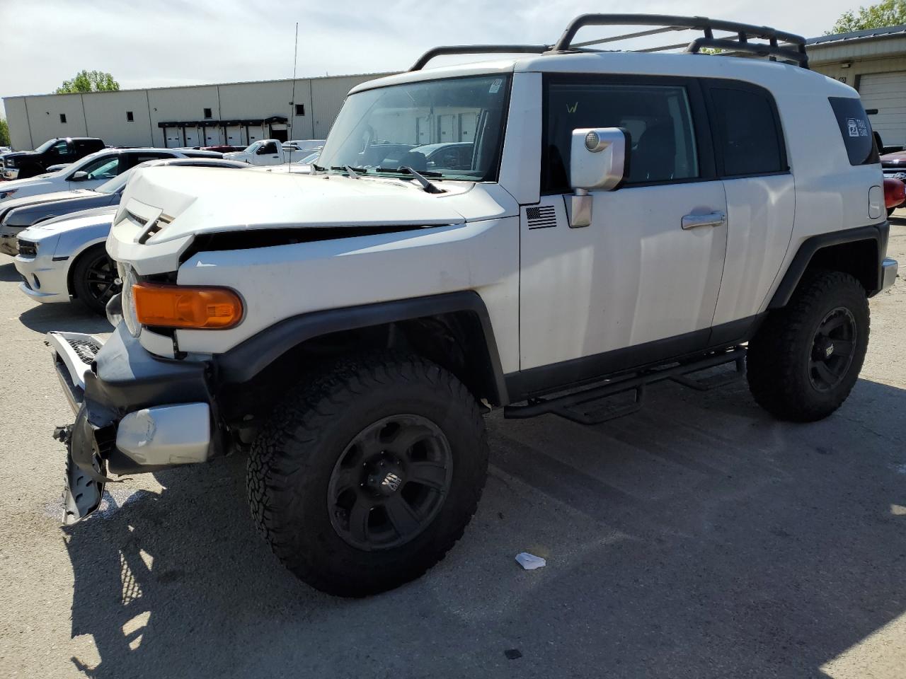 TOYOTA FJ CRUISER 2010