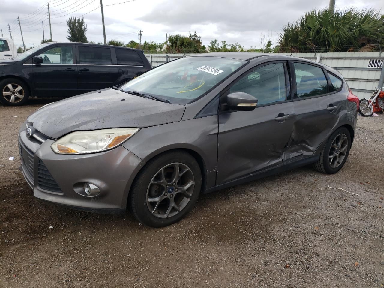 FORD FOCUS SE 2013