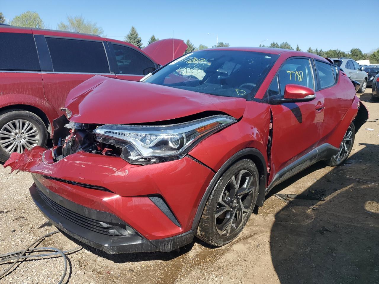 TOYOTA C-HR XLE 2018