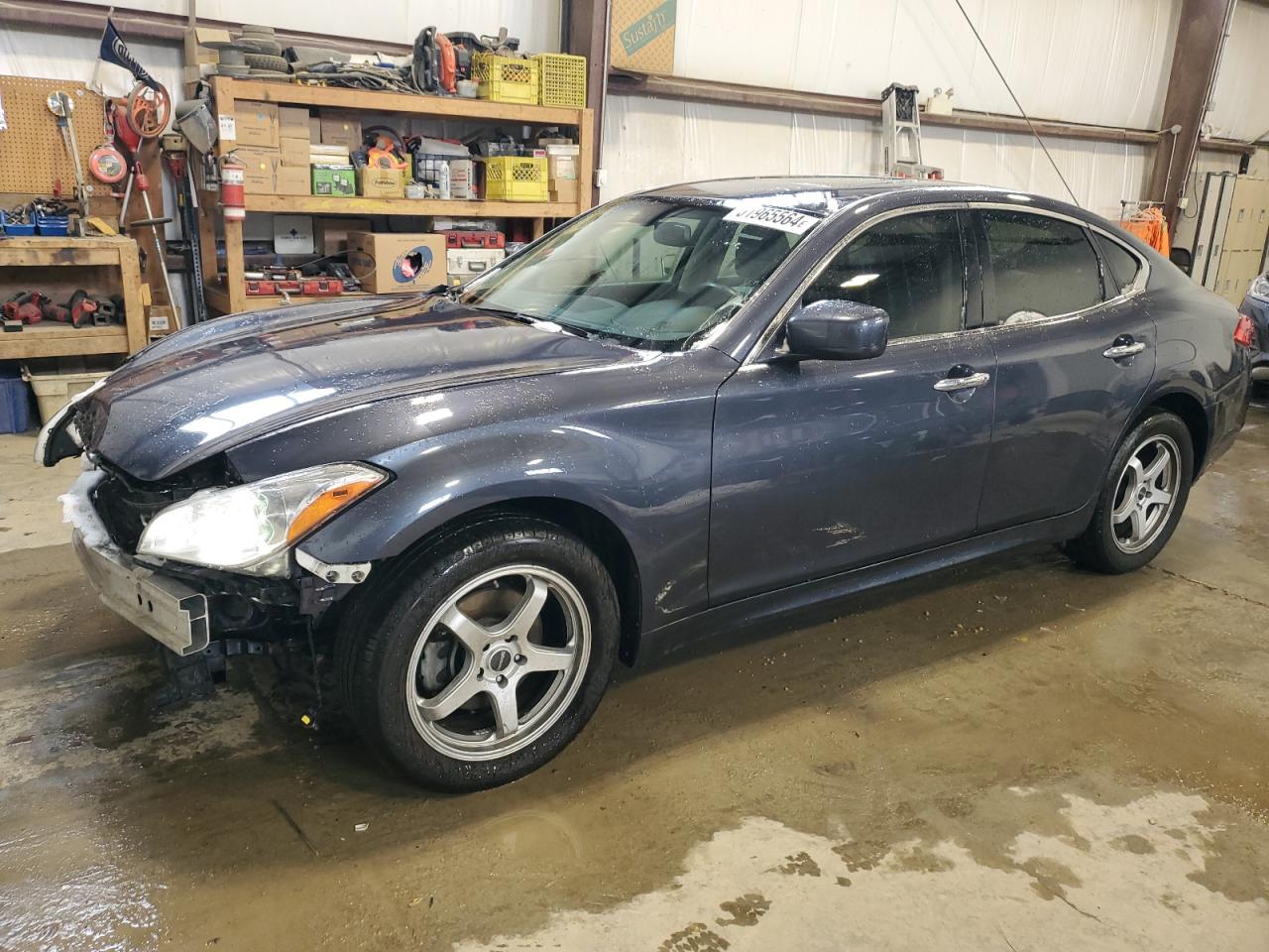 INFINITI M37 X 2011