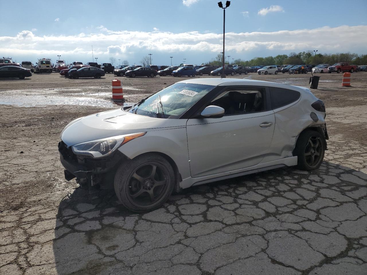 HYUNDAI VELOSTER T 2015