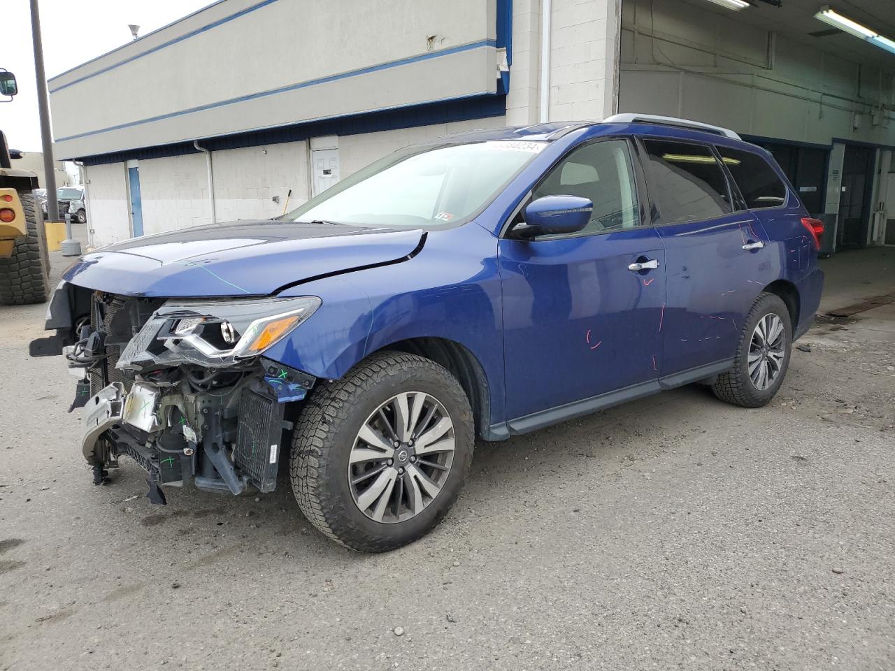 NISSAN PATHFINDER 2019