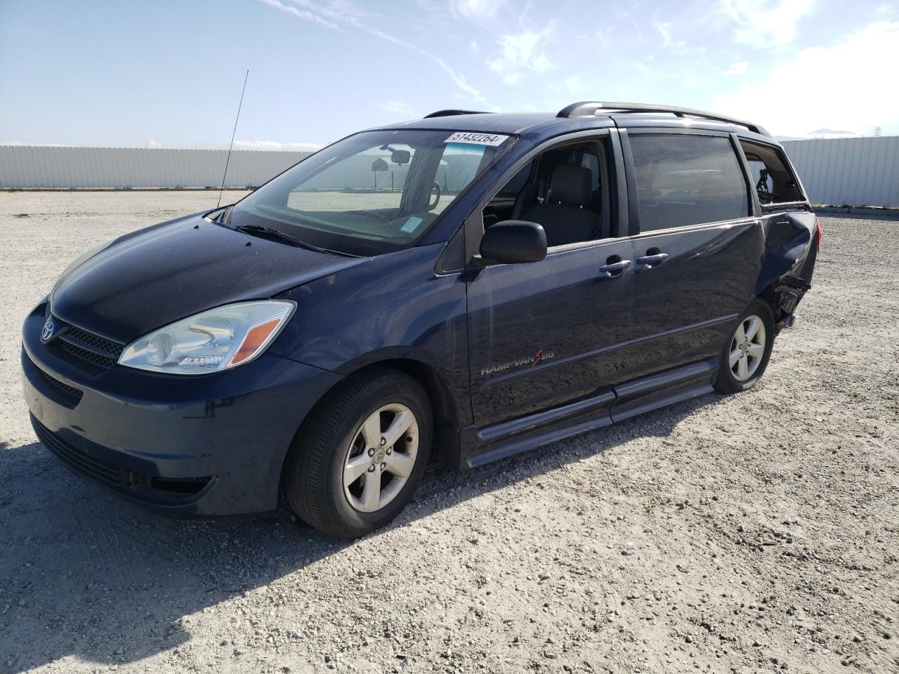 TOYOTA SIENNA CE 2004