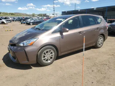 Toyota Prius V 2015