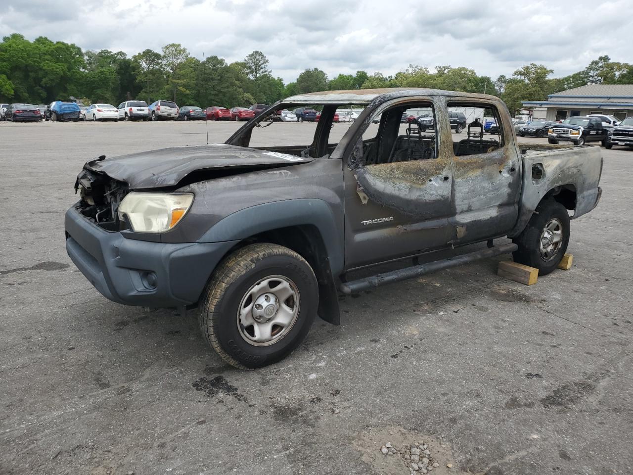 TOYOTA TACOMA DOU 2012