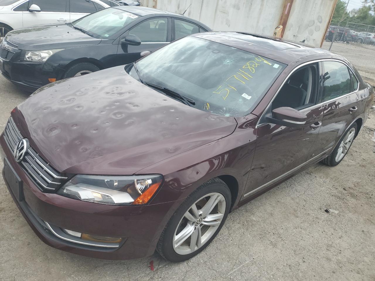 VOLKSWAGEN PASSAT SE 2013