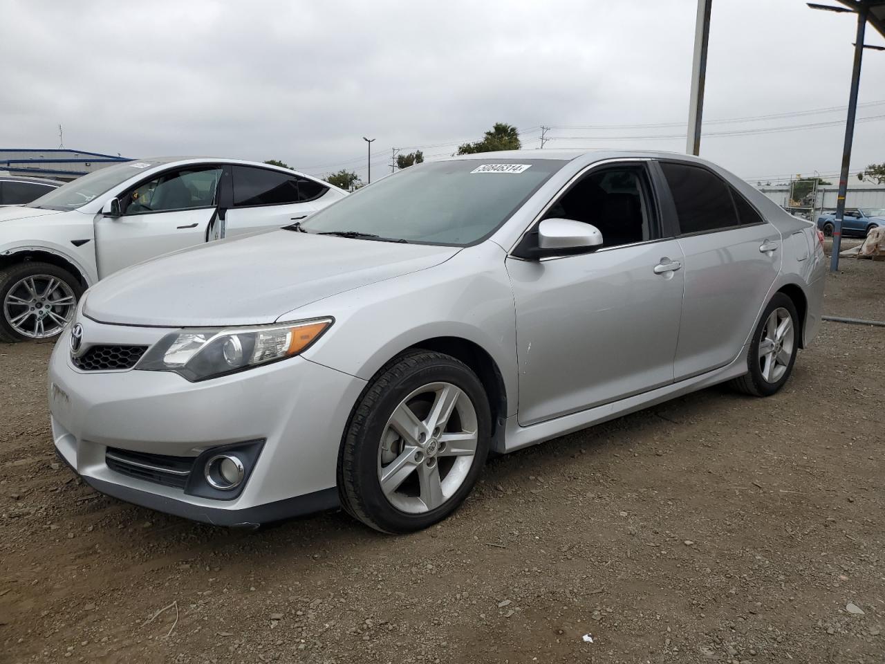 TOYOTA CAMRY BASE 2012