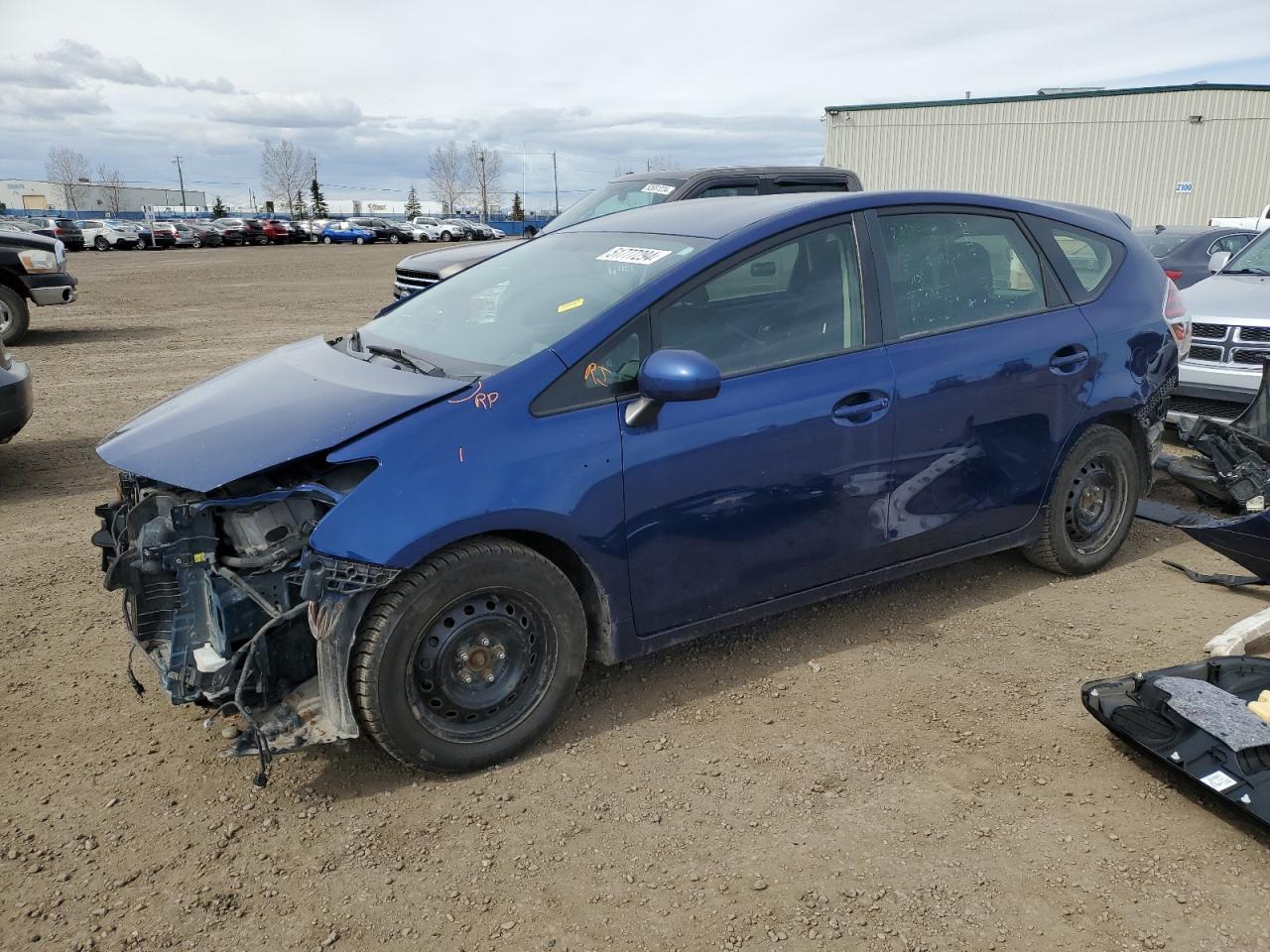 TOYOTA PRIUS V 2015