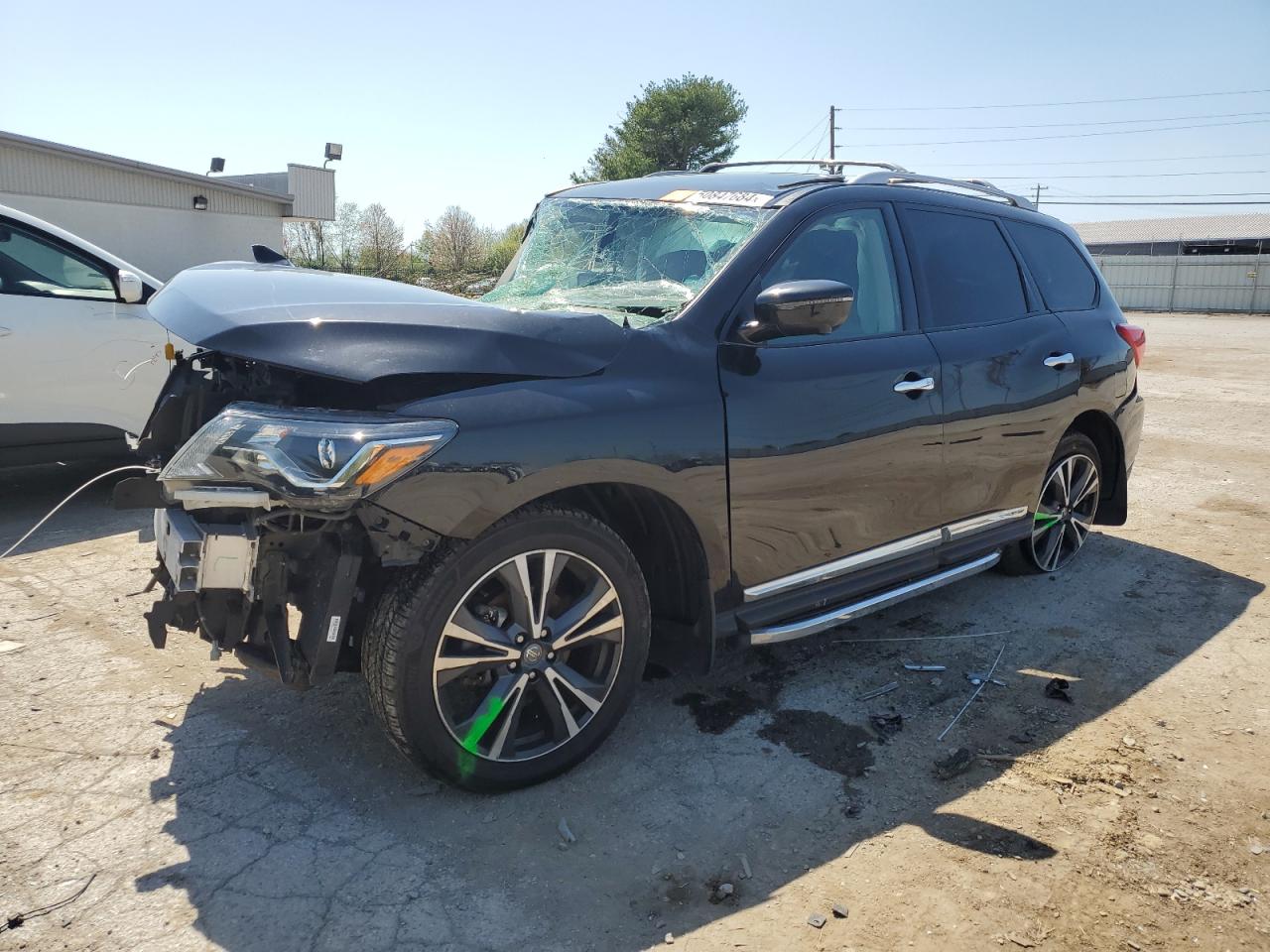 NISSAN PATHFINDER 2019