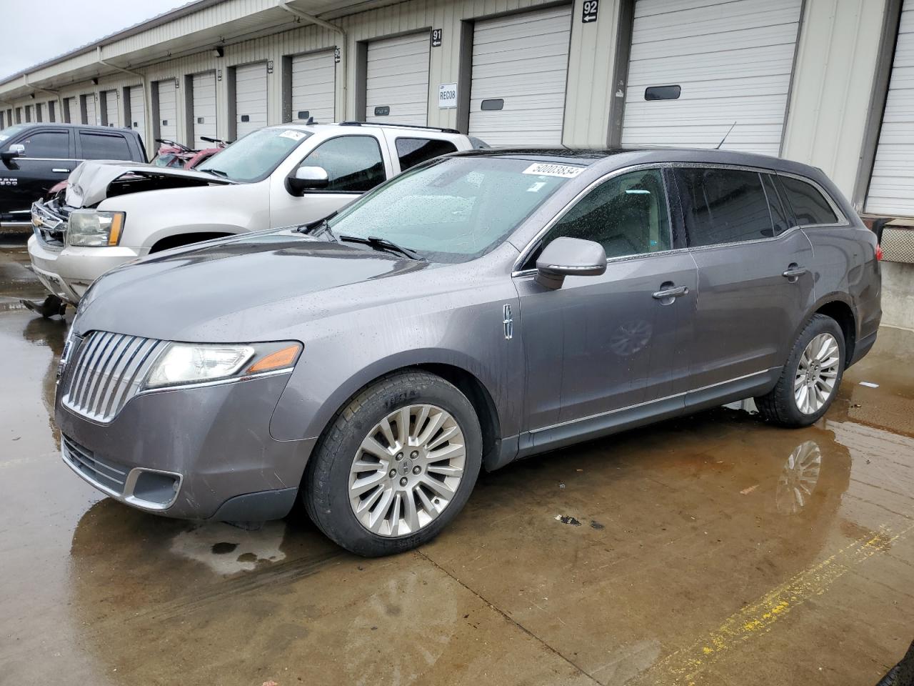 LINCOLN MKT 2010