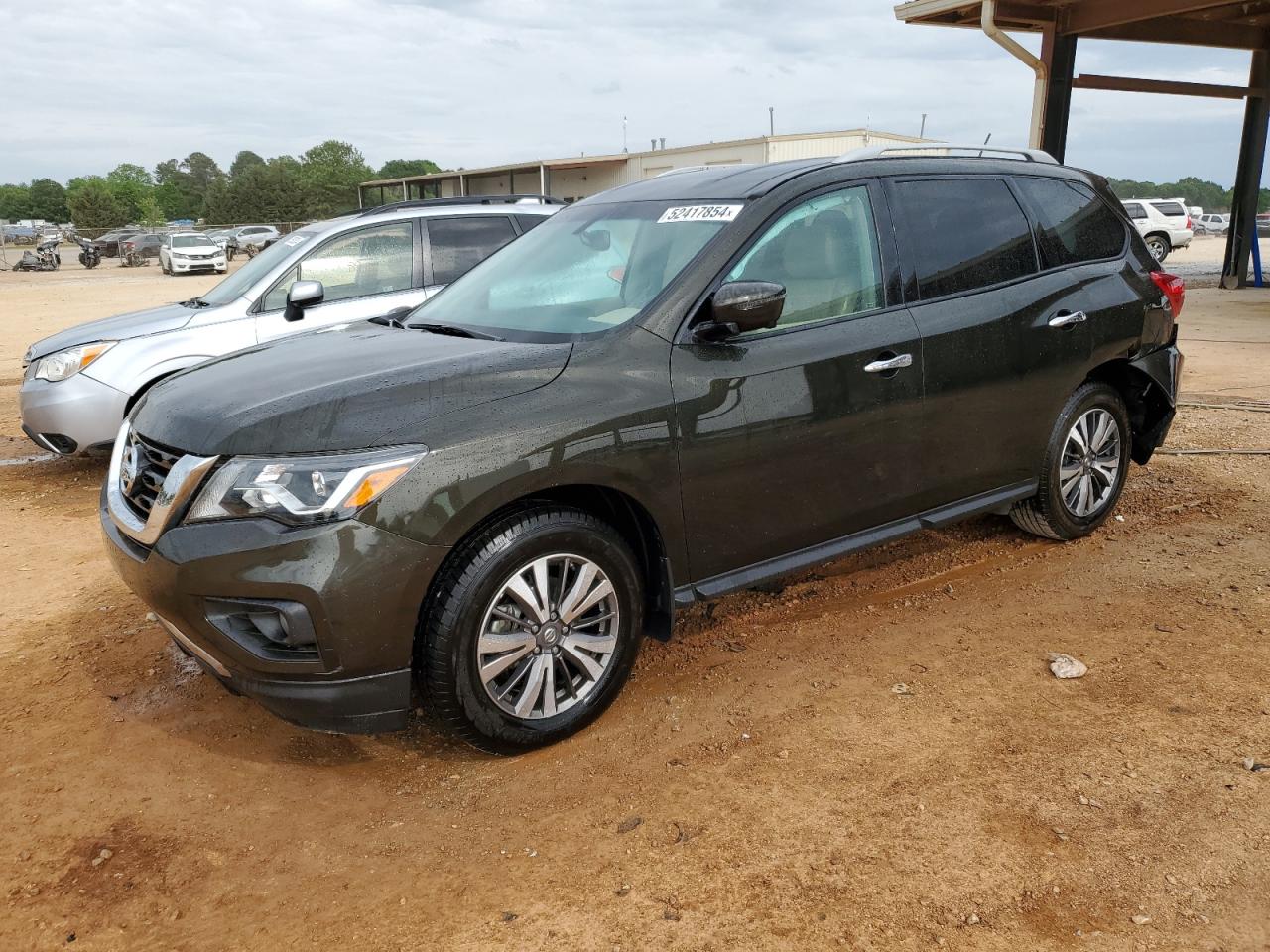 NISSAN PATHFINDER 2017