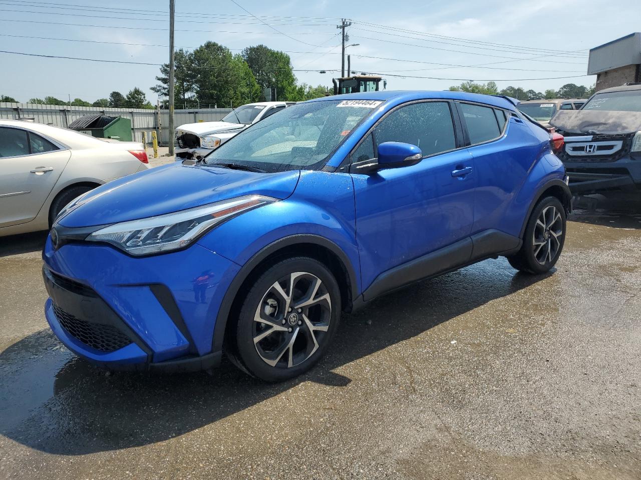 TOYOTA C-HR XLE 2022