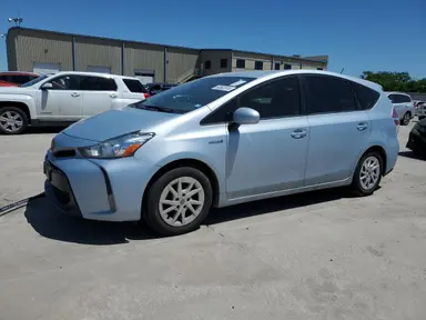 Toyota Prius V 2015