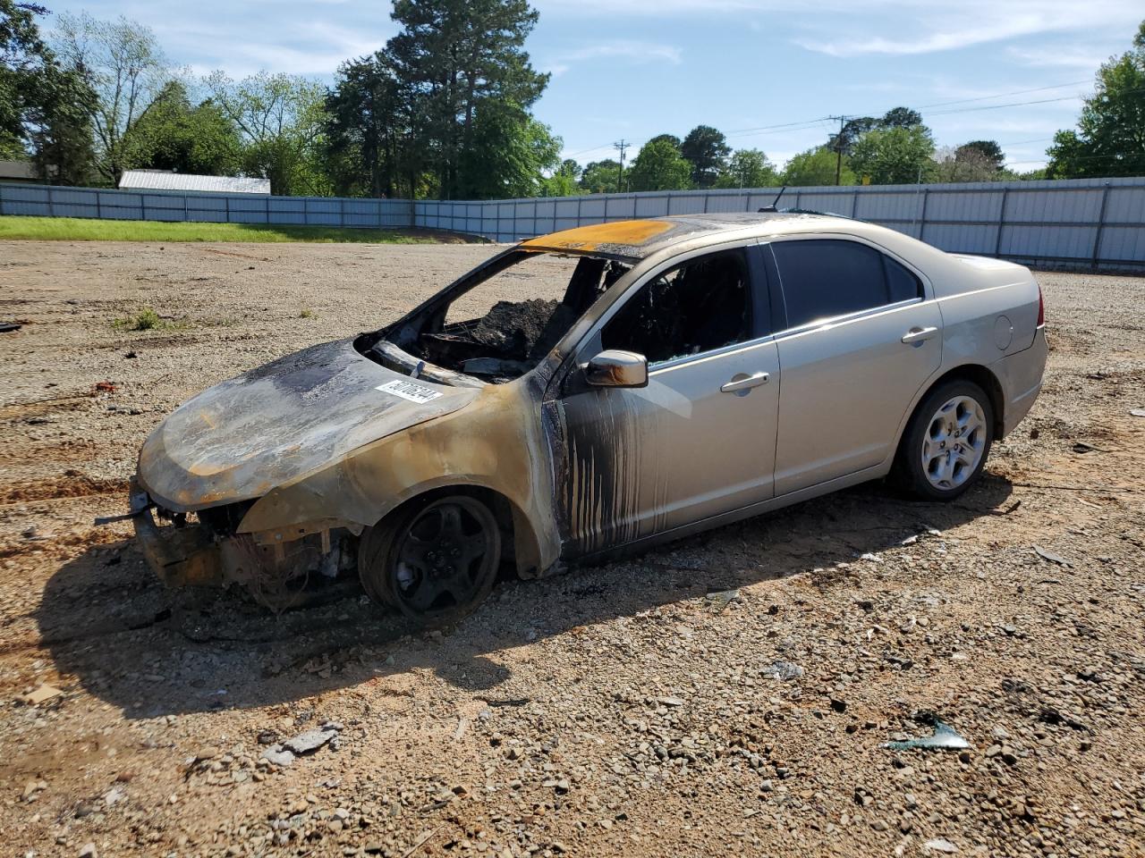 FORD FUSION SE 2010