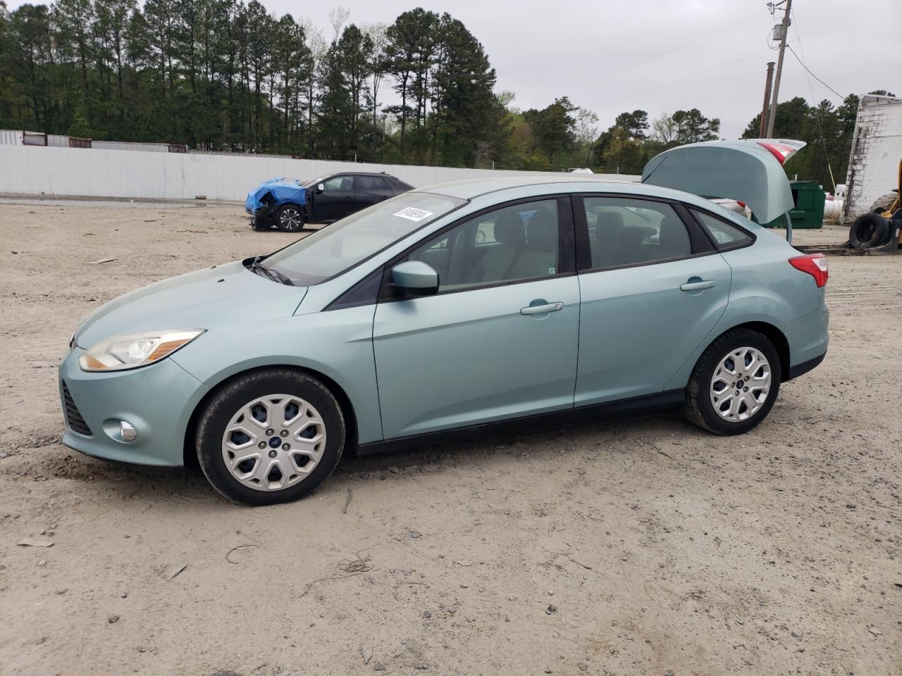 FORD FOCUS SE 2012