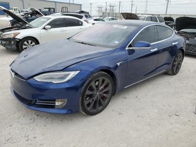 Tesla Model S 2020