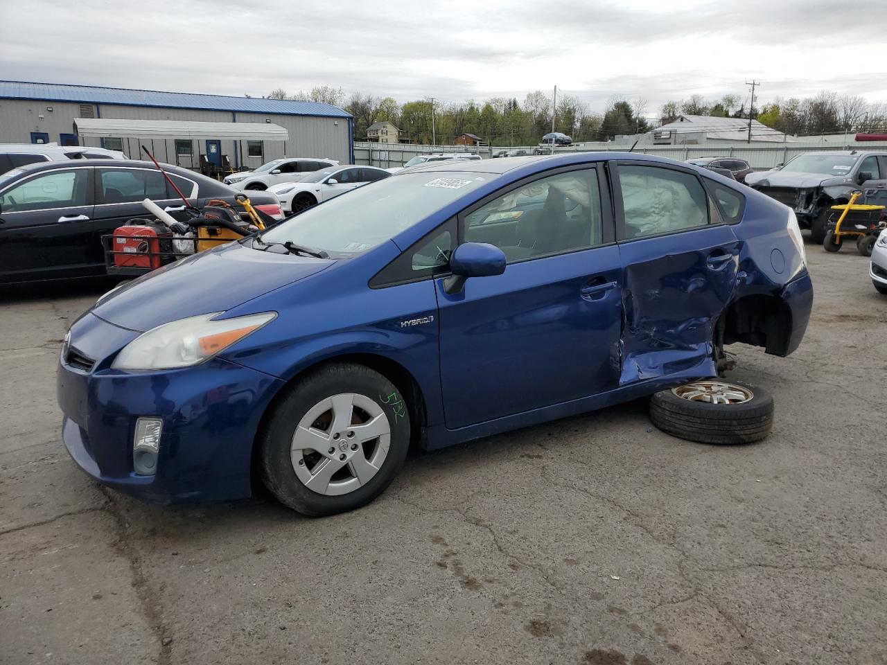 TOYOTA PRIUS 2011