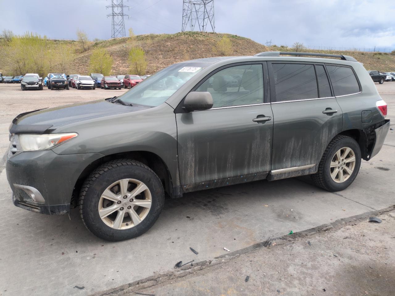 TOYOTA HIGHLANDER 2013