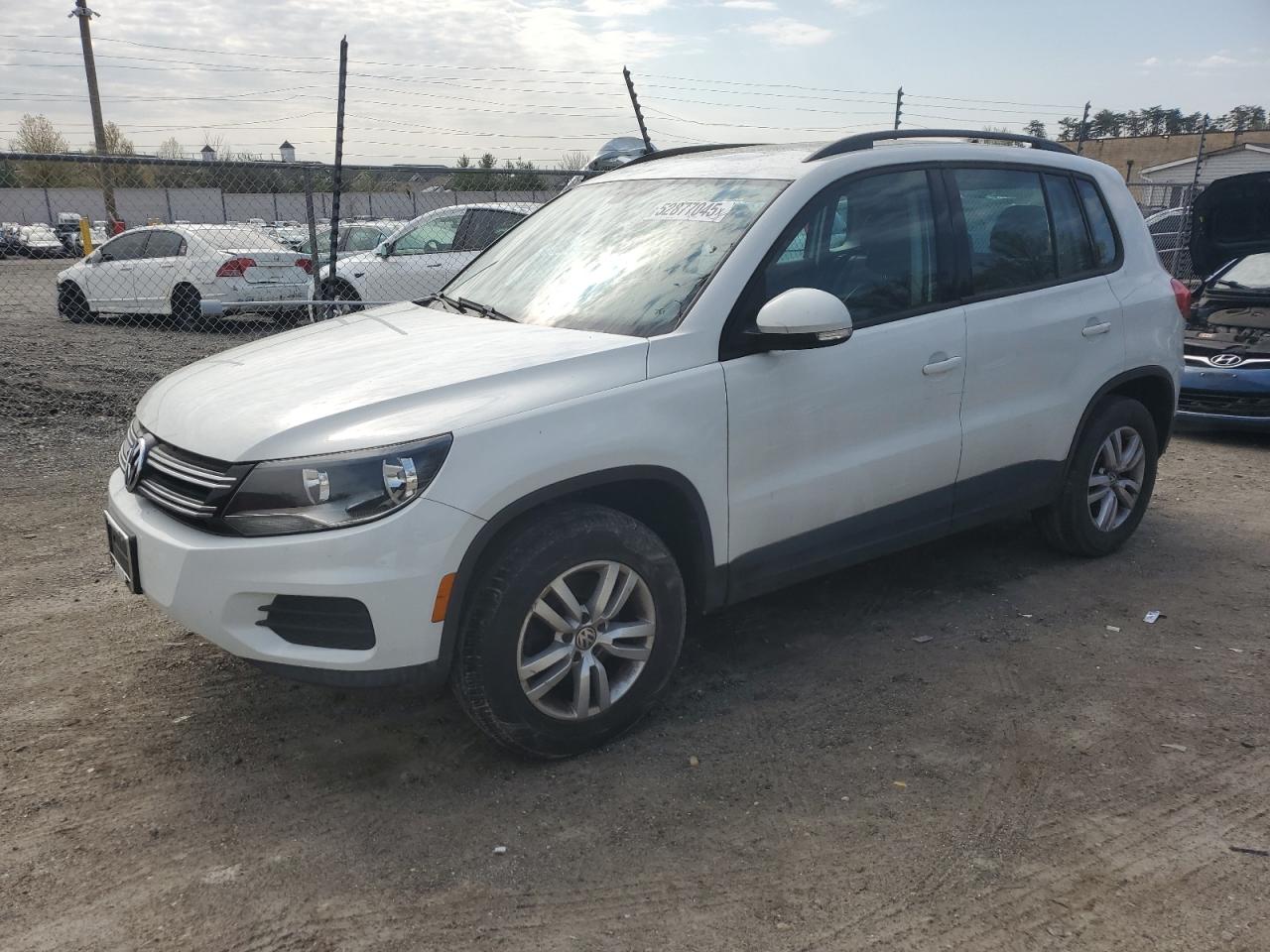 VOLKSWAGEN TIGUAN S 2017