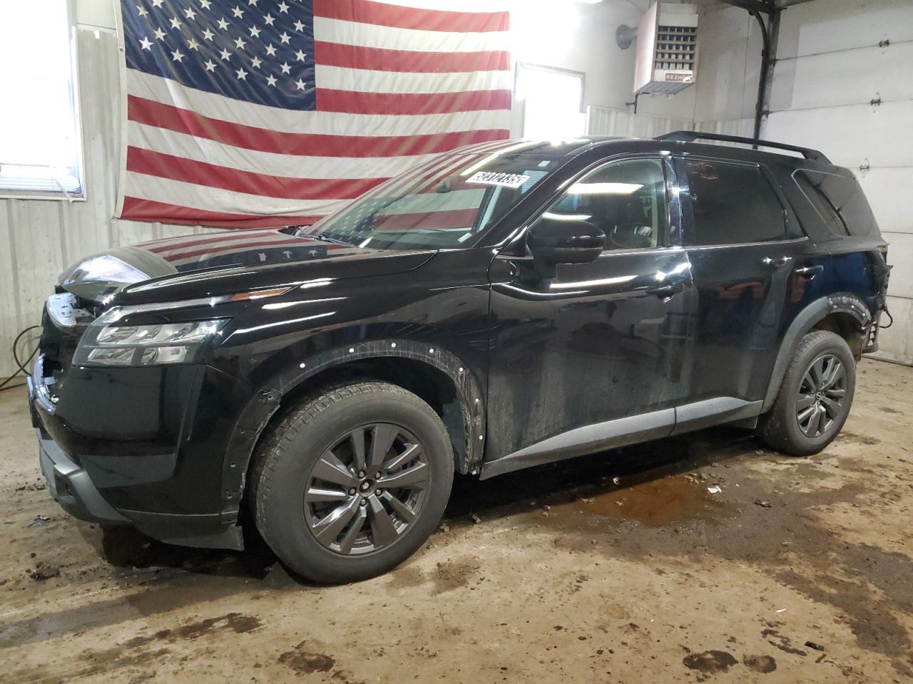 NISSAN PATHFINDER 2024