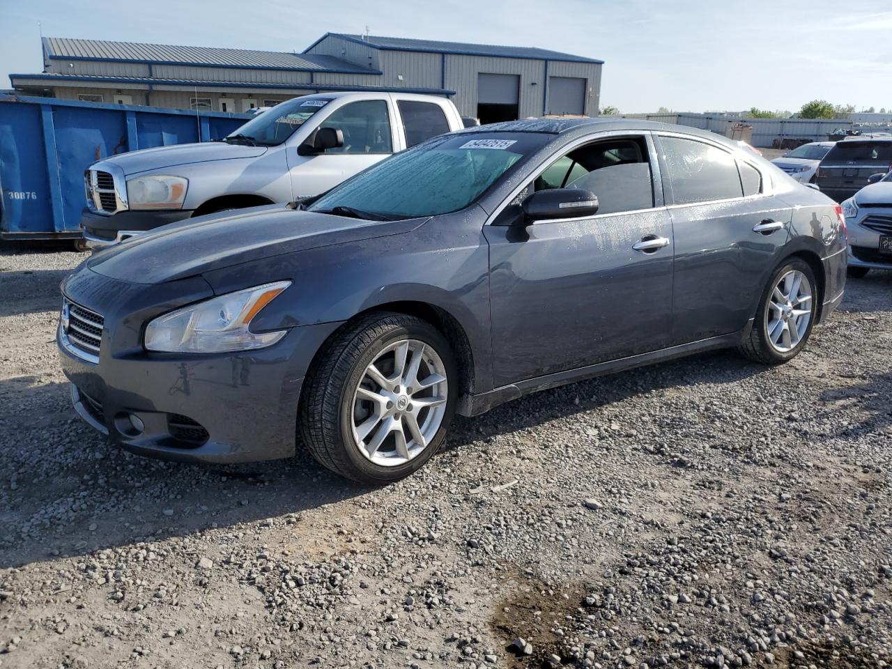 NISSAN MAXIMA S 2011