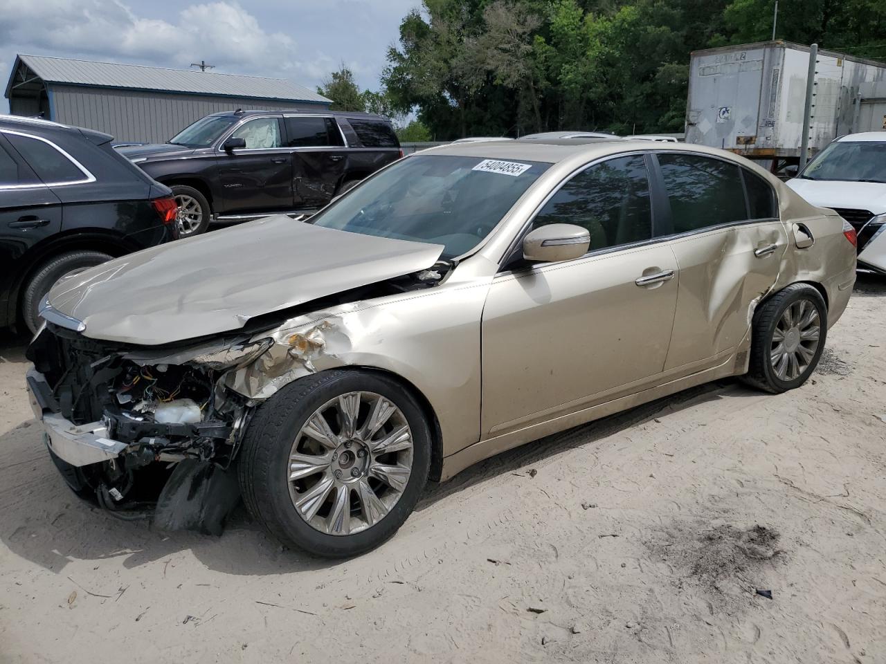 HYUNDAI GENESIS 3. 2010