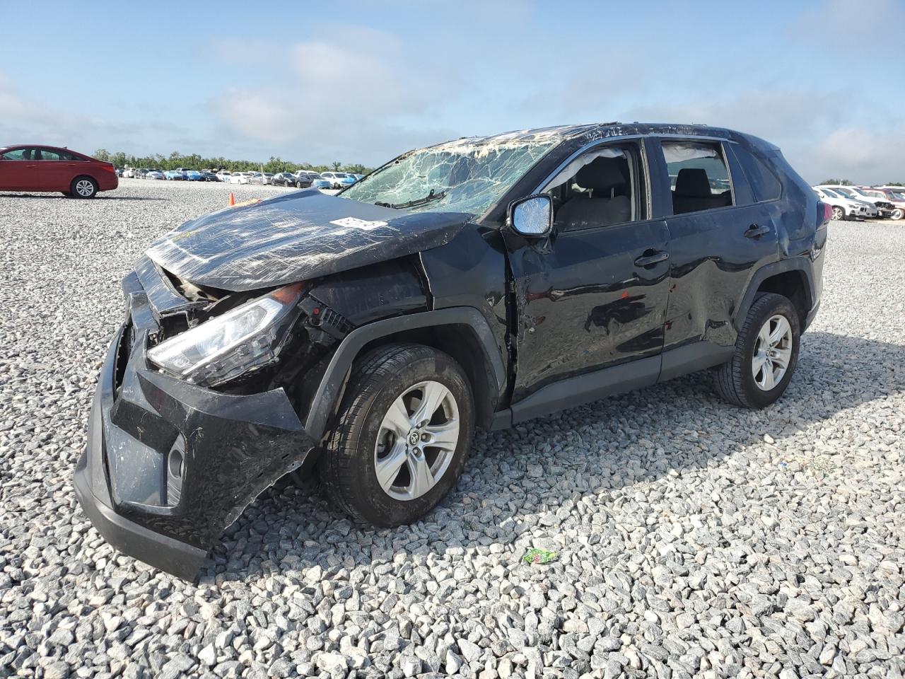 TOYOTA RAV4 XLE 2021