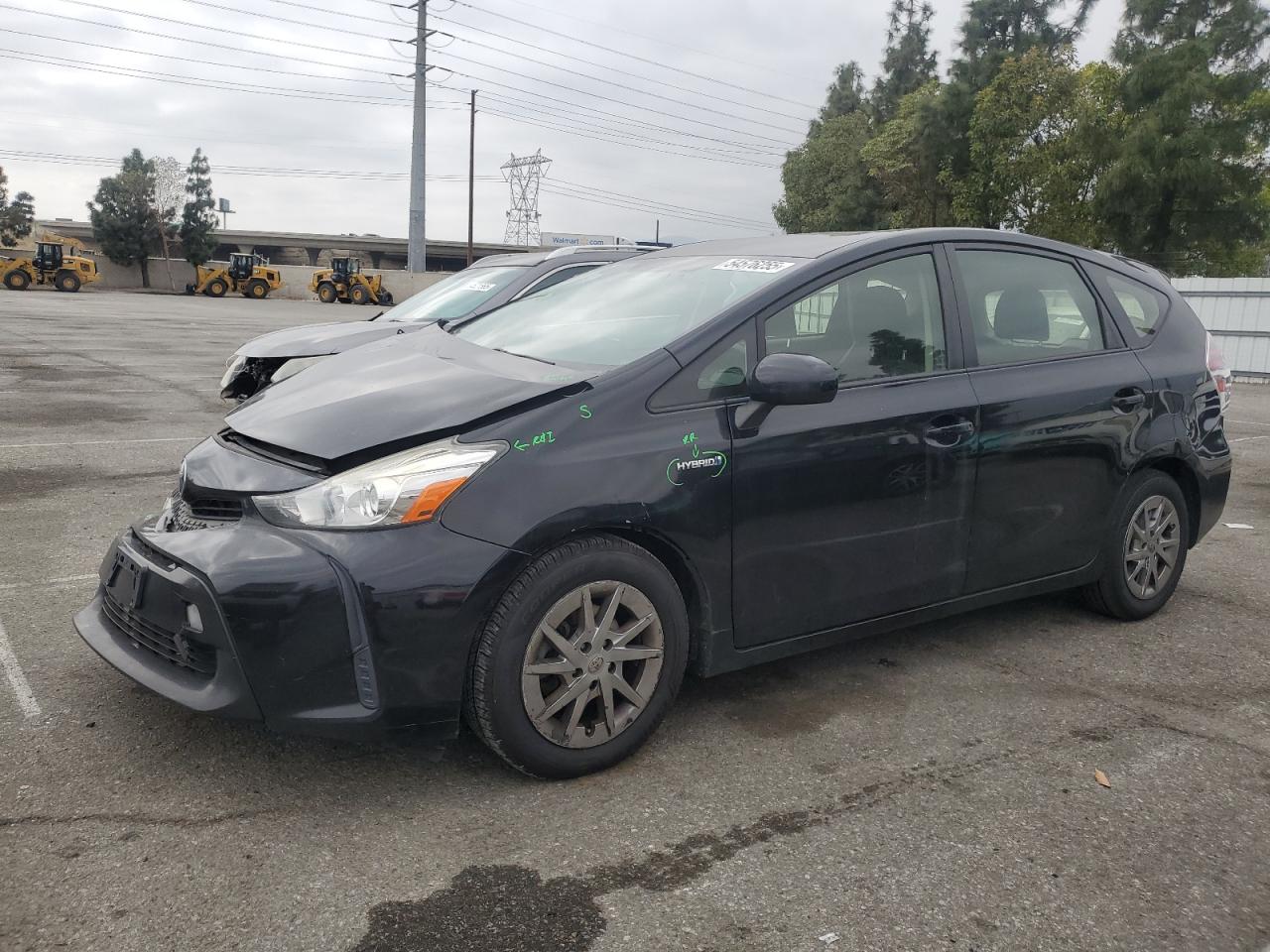 TOYOTA PRIUS V 2015