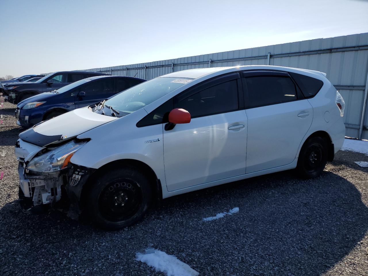 TOYOTA PRIUS V 2014