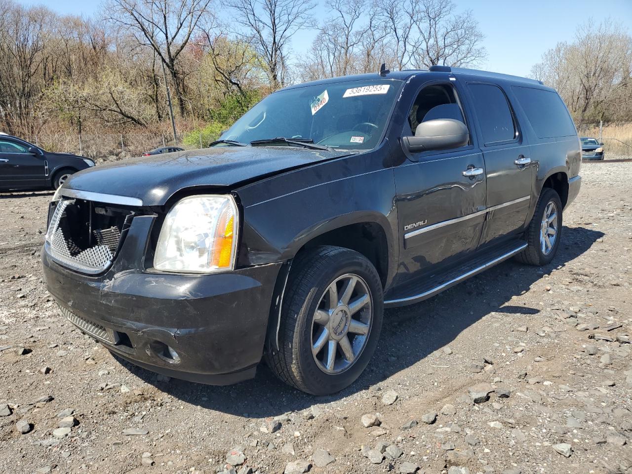 GMC YUKON XL D 2011