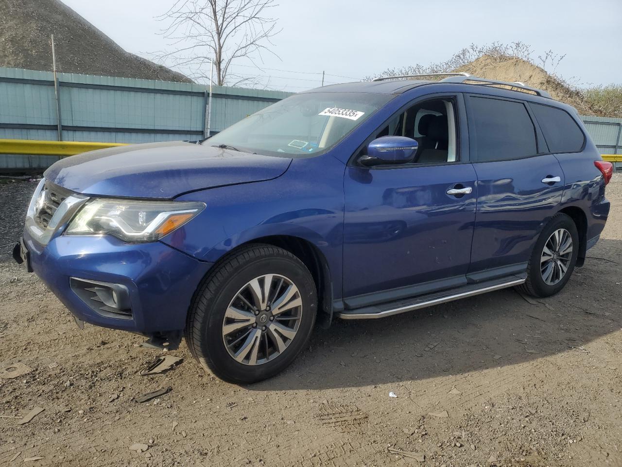 NISSAN PATHFINDER 2017