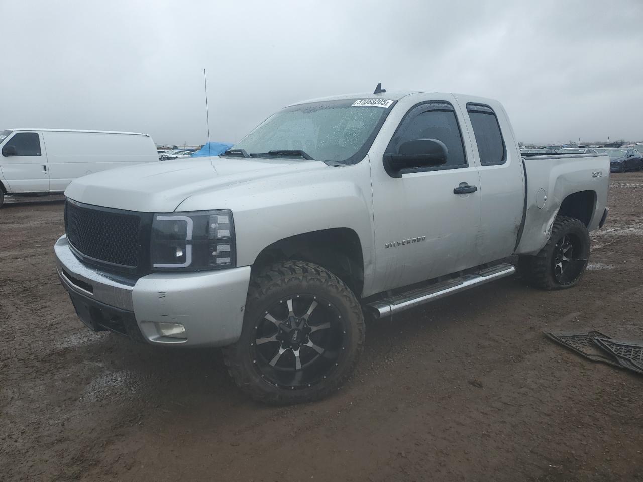 CHEVROLET SILVERADO 2011