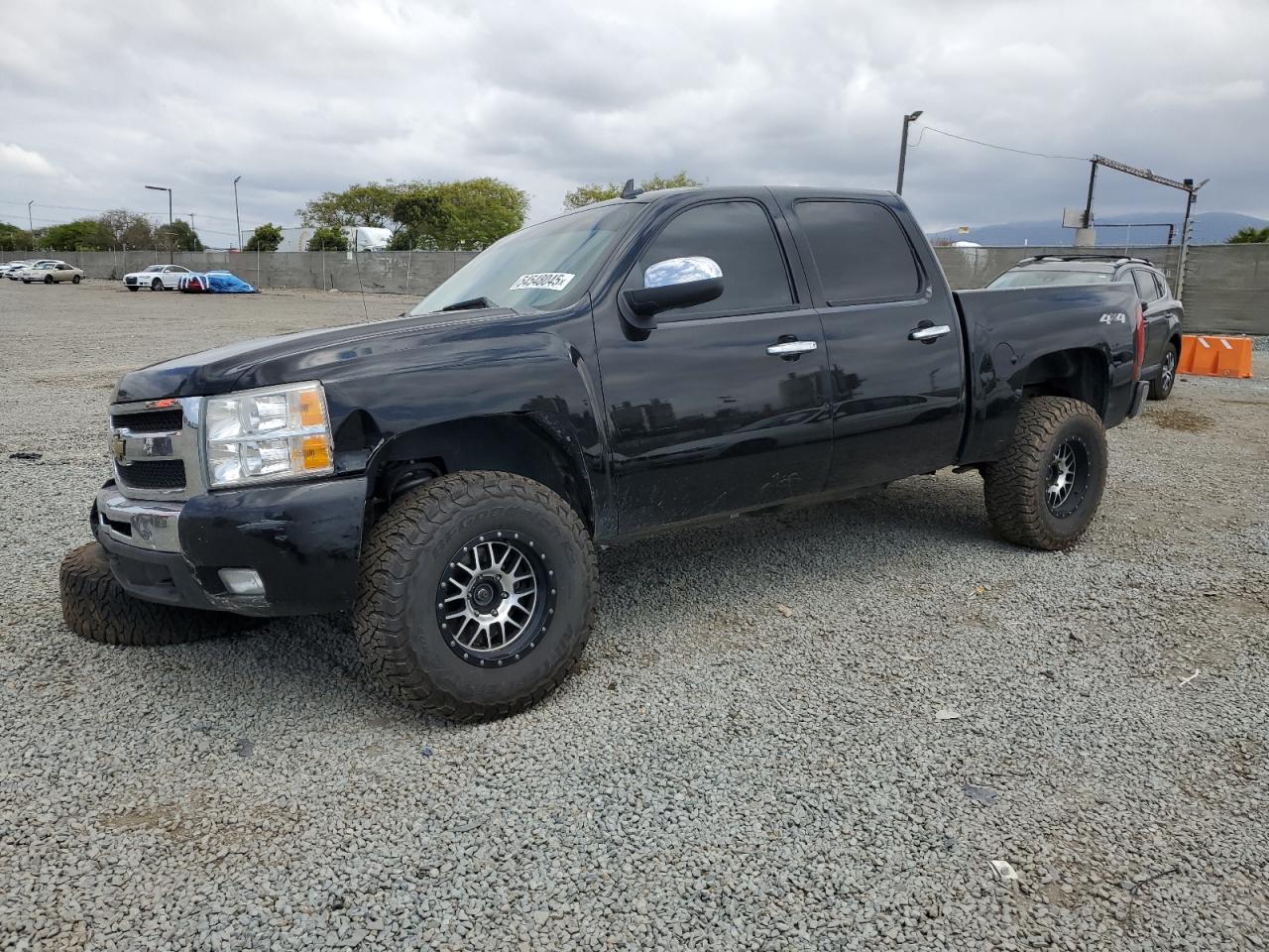 CHEVROLET SILVERADO 2011