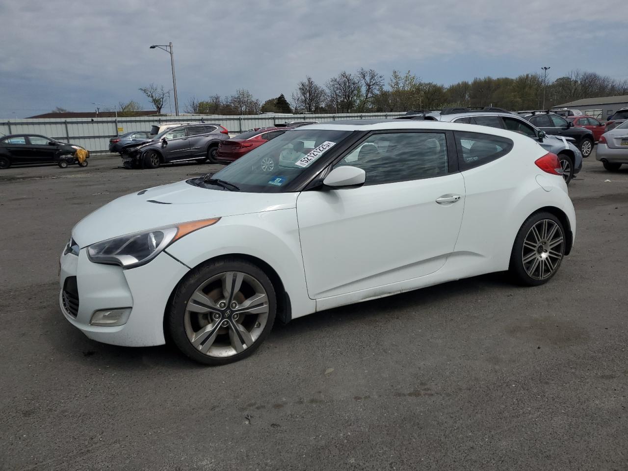 HYUNDAI VELOSTER 2013
