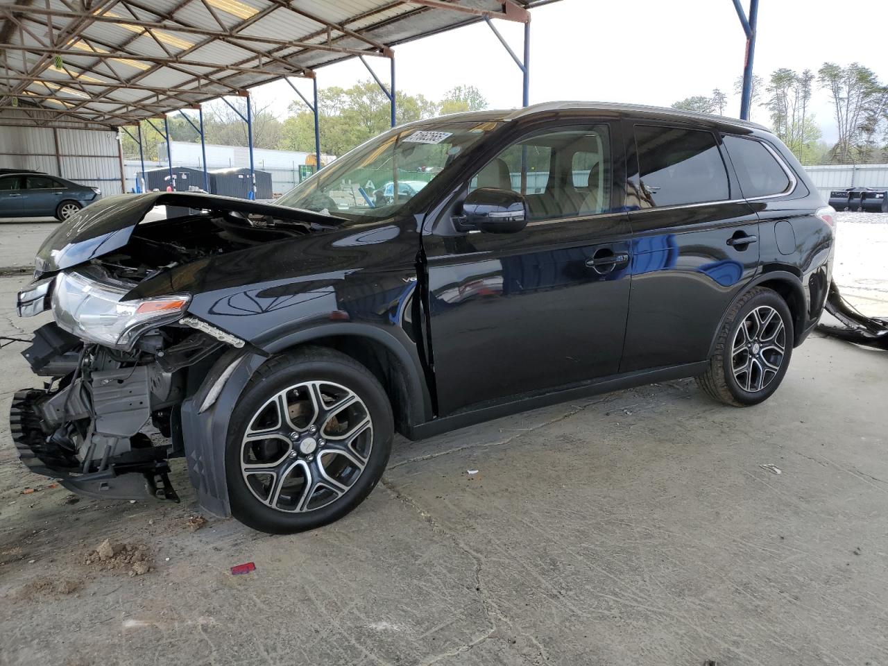 MITSUBISHI OUTLANDER 2015