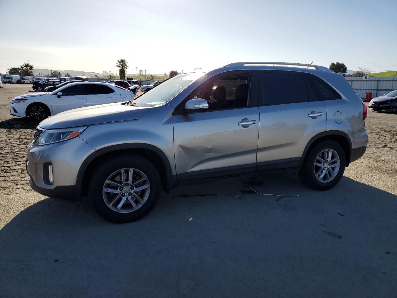 KIA SORENTO LX 2015
