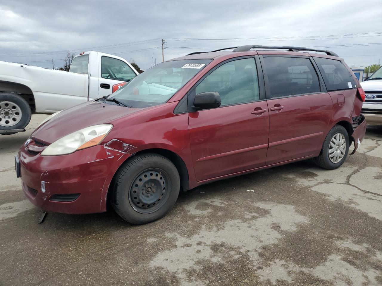 TOYOTA SIENNA CE 2009