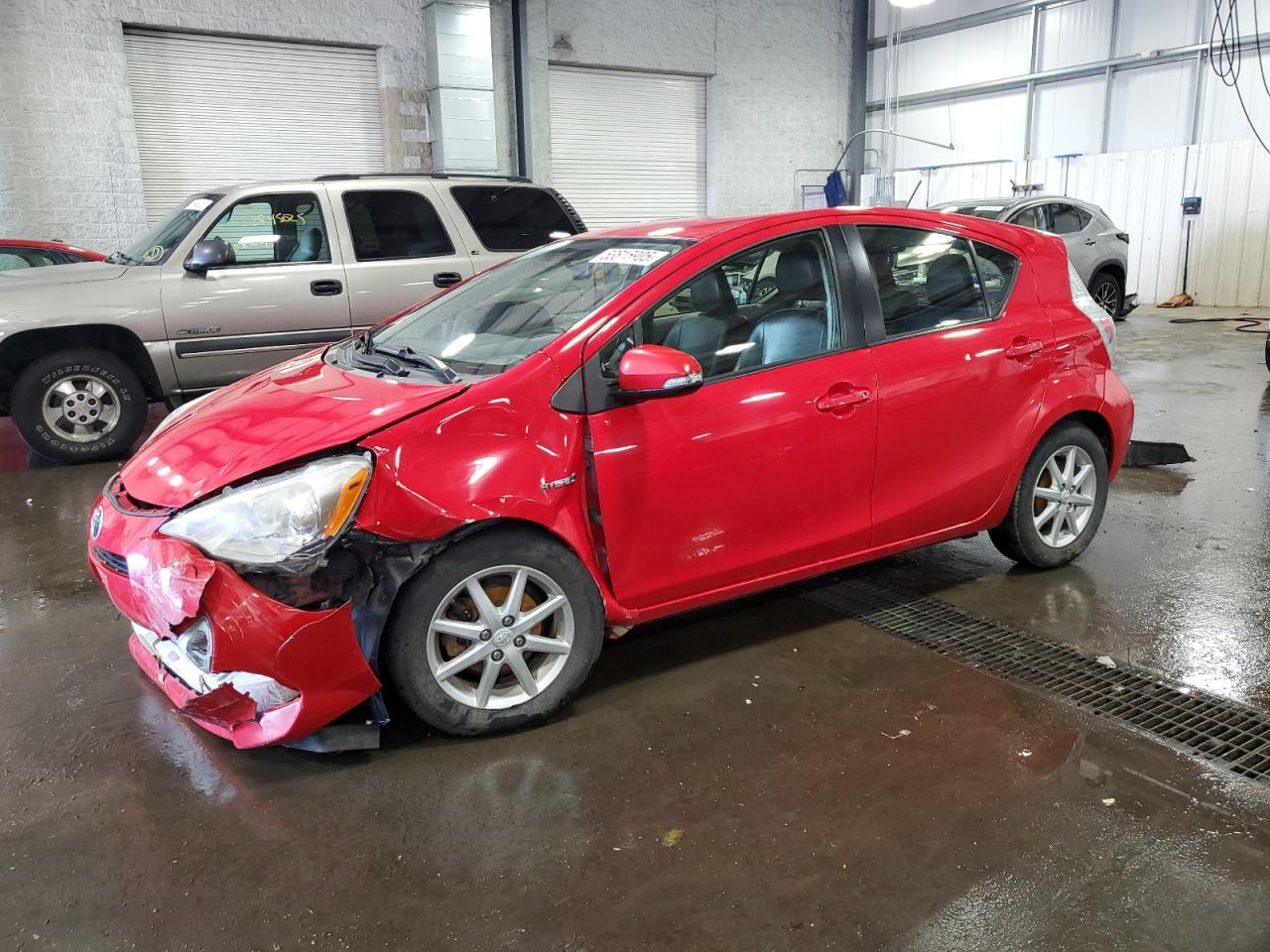 TOYOTA PRIUS C 2013